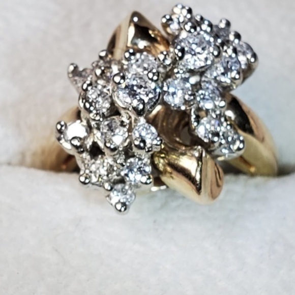 14K woman’s ring solid yellow gold with natural diamonds NWT “Pomegranate Bloom” - Picture 9 of 9